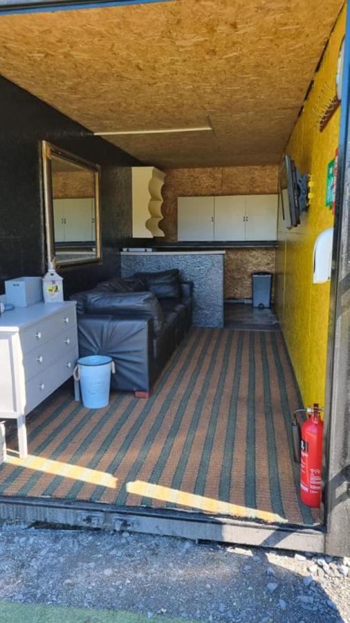 Route 47 Glamping Bell Tents Cross Hands 외부 사진